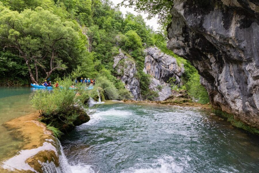 Mrežnica Waterfalls Kayaking | Slunj - Rastoke - Plitvice - Break time on the river: swimming, photos, and eating without rushing