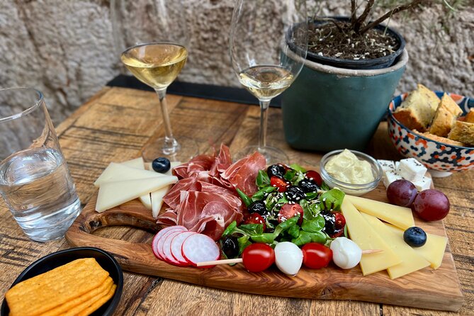 Old Town Dubrovnik Food Tour of 10+ Authentic Croatian Tastings - The guide effect: Maris, Marissa, and Jovica set the tone