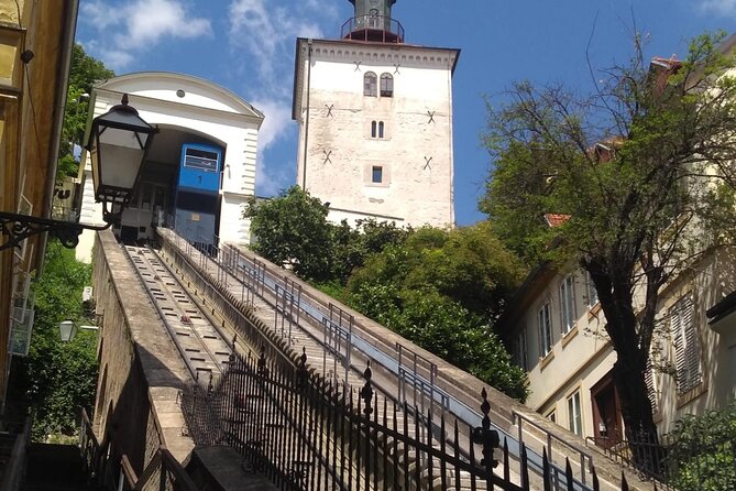 One way Private Transfer from Zagreb Airport to Zagreb - Your Driver as a Mini Zagreb Guide: Facts, Landmark Pointers, and Food Advice