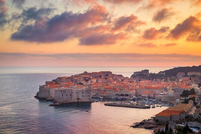 Panorama of the old town ( sunset, game of thrones locations) - Key points at a glance
