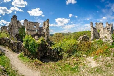 Picturesque Samobor & Samobor Castle Half-day Tour - Samoborski Muzej and the Kremšnita Pause