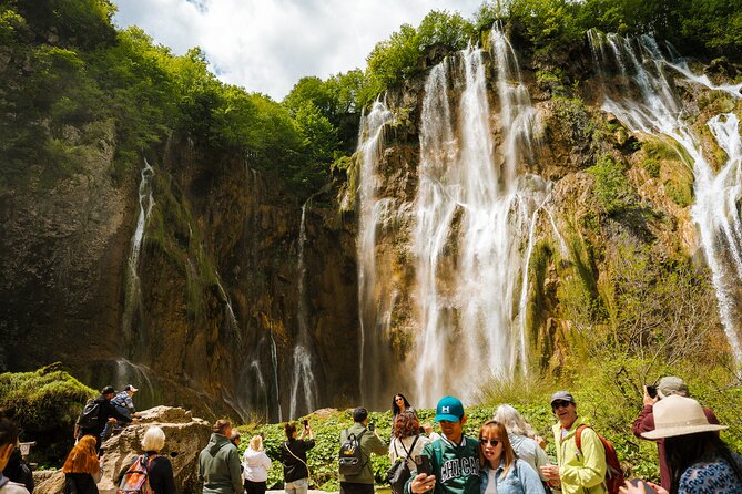 Plitvice Lakes and Rastoke Tour w/ ticket (ENG/ESP) - Kozjak Lake and the electric boat: a break that still feels like progress