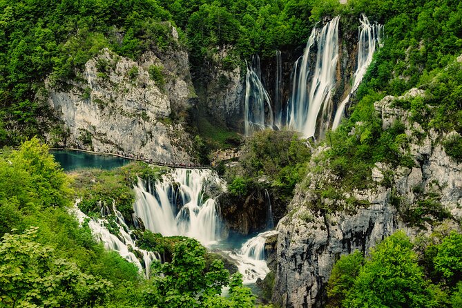 Plitvice Lakes and Rastoke Tour w/ ticket (ENG/ESP) - Rastoke Watermill Village: the small-lakes feeling before Plitvice