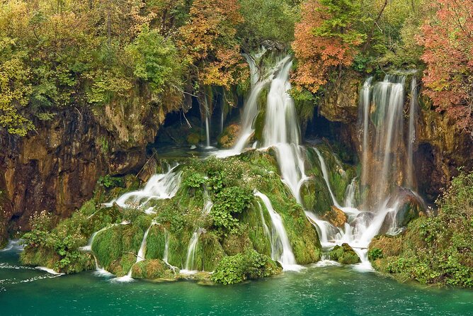 Plitvice Lakes Day Tour with Panoramic Boat Ride Ticket Reserved - Inside Plitvice: routes, boat-train rhythm, and where the day goes
