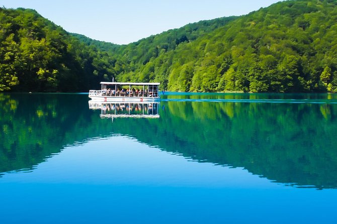 Plitvice Lakes Economy Group Tour from Split or Trogir - What to pack for Plitvice when the weather swings