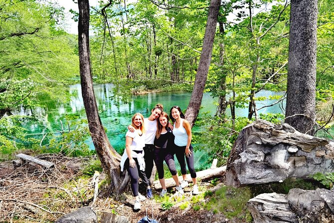 Plitvice Lakes Guided tour with Entrance ticket included - The drive from Split: comfort, Wi‑Fi, and what the day depends on