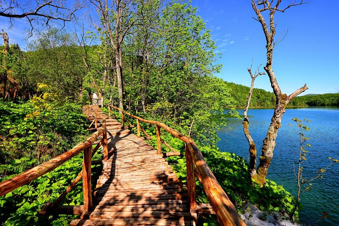 Plitvice Lakes National Park Admission Ticket - Comfort checklist: stairs, rain, water, and the right pace