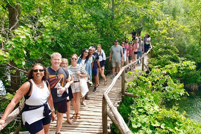 Plitvice Lakes National Park Guided Day Tour from Split - Lunch and breaks: how to stay energized without turning it into a food hunt