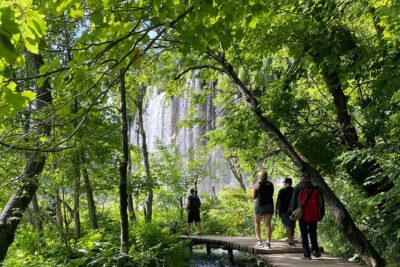 Plitvice Lakes with Ticket & Rastoke Guided Tour from Zagreb - Getting into Plitvice Lakes: A Guided Route Through UNESCO Water Systems