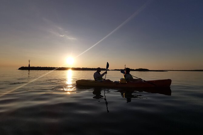 Poreč sunset sea kayaking tour - Meeting at Ul. Nikole Tesle and getting set up fast