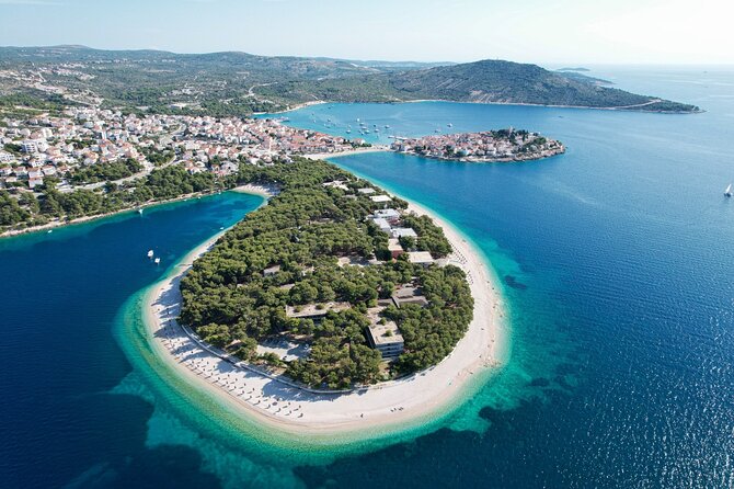 Primosten Beach and THE view <em>perfect shore excursion</em> – Key highlights you’ll care about’ /></p>
<ul>
<li><strong>Primošten Beach time (2.5 hours)</strong> to swim in clear water and enjoy the old-town peninsula vibe</li>
<li><strong>Our Lady of Loreto viewpoint (30 minutes)</strong> for the photo everyone else will ask about</li>
<li><strong>Private transport</strong> with pickup options from Split for a smoother day</li>
<li><strong>Free admissions</strong> at both stops, plus all fees and taxes covered</li>
<li><strong>English guide and mobile ticket</strong>, with a sign-in pickup that keeps things easy</li>
</ul>
<h2 id="split-to-primosten-why-this-5-6-hour-combo-works">Split to Primošten: why this 5–6 hour combo works</h2>
<p>perfect shore excursion</em> – Split to Primošten: why this 5–6 hour combo works’ /><br />
This is the kind of day trip that makes sense when you have limited time in Split and still want something that feels like you left the city behind. You’re looking at about <strong>5 to 6 hours total</strong>, with driving time built in. That timing matters because coastal excursions can quietly balloon—here, you’re told what the day looks like from start to finish.</p>
<p><p>The format is also user-friendly. It’s <strong>private</strong>, meaning only your group participates, and you’re not squeezed into a big bus with strangers. If you’re traveling as a family, with kids, or with friends who like moving at a calm pace, the private setup tends to feel less stressful from the start.</p>
</p>
<p><p>Price-wise, <strong>$279.98 per person</strong> is not a bargain, but it isn’t just “transport and hope.” You’re paying for private driving, an English-speaking guide, and the fact that the tour lists <strong>all fees and taxes</strong>. Since admission at both stops is <strong>free</strong>, you’re mainly paying for the day’s structure and the convenience of not coordinating cars or routes yourself.</p>
</p>
<div style="margin: 20px 0; padding: 15px 0;"><p>You can also read our reviews of more tours and experiences in Split.</p><ul style="margin: 10px 0; padding: 0; list-style: none;"><li style="margin: 0 0 10px 0; padding: 0 0 10px 0; border-bottom: 1px solid #eee; display: flex; align-items: flex-start; gap: 12px; line-height: 1.4;"><a href="https://croatiaadventures.com/split-krka-waterfalls-trip-with-boat-cruise-and-swimming/" aria-hidden="true" tabindex="-1"><img decoding="async" style="width: 80px; height: 60px; object-fit: cover; border-radius: 4px; flex-shrink: 0;" src="https://l.croatiaadventures.com/wp-content/uploads/split-krka-waterfalls-trip-with-boat-cruise-and-swimming-150x150.jpg" alt="" loading="lazy"></a><div><a href="https://croatiaadventures.com/split-krka-waterfalls-trip-with-boat-cruise-and-swimming/">Split: Krka Waterfalls Trip with Boat Cruise and Swimming</a><br><span style="font-size: 0.82em; color: #555; margin-top: 2px;"><span style="color: #f5a623;">★</span> 4.8 &middot; 10,519 reviews</span></div></li><li style="margin: 0 0 10px 0; padding: 0 0 10px 0; border-bottom: 1px solid #eee; display: flex; align-items: flex-start; gap: 12px; line-height: 1.4;"><a href="https://croatiaadventures.com/from-split-krka-waterfalls-food-wine-tasting-tour-2/" aria-hidden="true" tabindex="-1"><img decoding="async" style="width: 80px; height: 60px; object-fit: cover; border-radius: 4px; flex-shrink: 0;" src="https://l.croatiaadventures.com/wp-content/uploads/from-split-krka-waterfalls-food-wine-tasting-tour-150x150.jpg" alt="" loading="lazy"></a><div><a href="https://croatiaadventures.com/from-split-krka-waterfalls-food-wine-tasting-tour-2/">From Split: Krka Waterfalls, Food & Wine Tasting Tour</a><br><span style="font-size: 0.82em; color: #555; margin-top: 2px;"><span style="color: #f5a623;">★</span> 5.0 &middot; 9,326 reviews</span></div></li><li style="margin: 0; padding: 0; border-bottom: none; display: flex; align-items: flex-start; gap: 12px; line-height: 1.4;"><a href="https://croatiaadventures.com/blue-cave-mamma-mia-and-hvar-5-islands-speedboat-tour/" aria-hidden="true" tabindex="-1"><img decoding="async" style="width: 80px; height: 60px; object-fit: cover; border-radius: 4px; flex-shrink: 0;" src="https://l.croatiaadventures.com/wp-content/uploads/blue-cave-mamma-mia-and-hvar-5-islands-speedboat-tour-150x150.jpg" alt="" loading="lazy"></a><div><a href="https://croatiaadventures.com/blue-cave-mamma-mia-and-hvar-5-islands-speedboat-tour/">Blue cave, Mamma Mia and Hvar, 5 islands speedboat tour</a><br><span style="font-size: 0.82em; color: #555; margin-top: 2px;"><span style="color: #f5a623;">★</span> 5.0 &middot; 7,150 reviews</span></div></li></ul></div><h2 id="primosten-beach-2-5-hours-swimming-pebbles-and-the-old-town-charm">Primošten Beach (2.5 hours): swimming, pebbles, and the old-town charm</h2>
<p><img width="667" height="446" decoding="async" src=