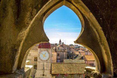 Private Arrival Transfer: Split Airport to Split, Trogir, Makarska,Tucepi and Baska Voda Hotels - Meet-and-Greet at Split Airport: What You’ll Experience