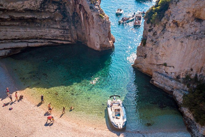 Private Blue Cave 5 Islands Tour from Trogir - Private 5-island boat day from Trogir: why it feels easier