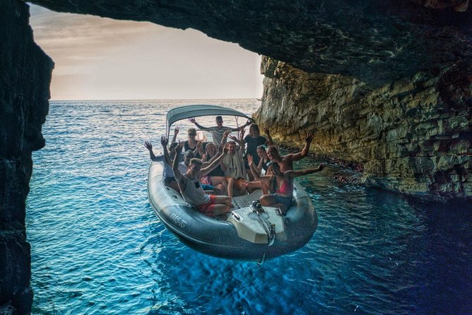 Private Blue Cave 5 Islands Tour from Trogir - Green Cave rules: sunlight through the hole (and swimmer requirements)