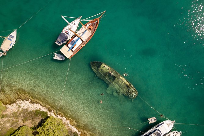 Private Blue Lagoon and 3 islands Tour from Trogir and Split - Entering UNESCO Trogir: coffee, photos, and a smooth start