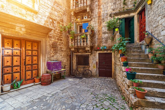 Private Blue Lagoon and Trogir Half-day Speedboat Tour from Split - Snorkeling reality: equipment, masks, and staying warm