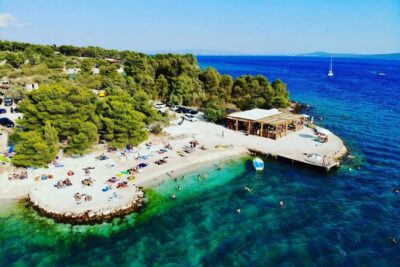 Private boat tour Blue Lagoon and 3 Islands from Trogir or Split - Šolta stop: Maslinica town for about 90 minutes