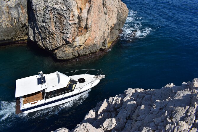 Private boat tour - caves, snorkeling, bays and beaches - Setting off from Dubrovnik: what the 4 hours really feels like
