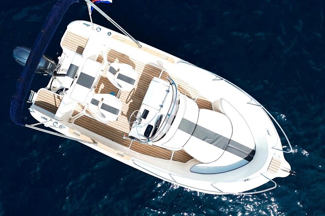 Private boat tour - caves, snorkeling, bays and beaches - Snorkeling gear included: how to get the most out of it
