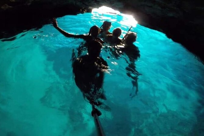 Private boat tour - caves, snorkeling, bays and beaches - Boat comfort and the toilet question you should not ignore