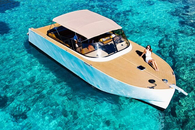 Private Boat Tour from Hvar - Blue and Green cave, Vis, and the Pakleni islands - Pricing and Value for a Group Up to 9: Is $907.38 Worth It?