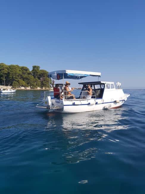 Private Boat tour with refreshing drinks Zadar - Meeting point and getting on board without stress