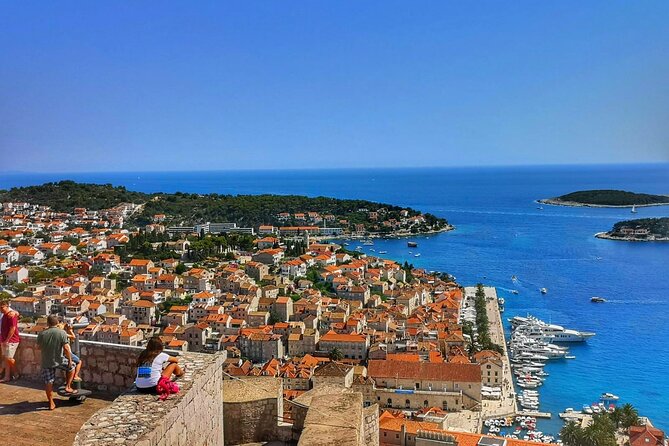 Private boat transfer Split/ Split airport - Hvar - Getting to the boat: Split Airport taxi + the customs exit meet