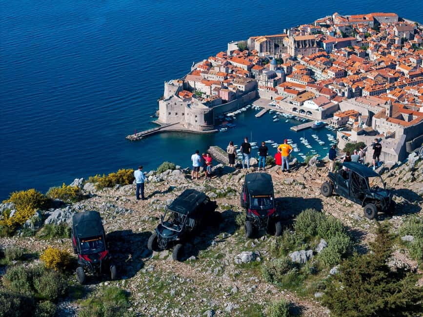 Private Buggy Panorama Adventure /2 hours-2 hills Viewpoint - Srđ Hill panoramas and the Fort Imperial context