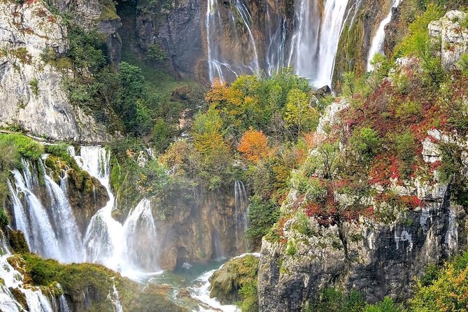 Private Customizable Tour of Croatia Via Minivan with a Guide - How the private minivan setup works in Dubrovnik