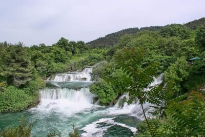 Private day tour to Krka Waterfalls, Primosten & Trogir - The real logistics: picking you up in Split without your vehicle getting stuck