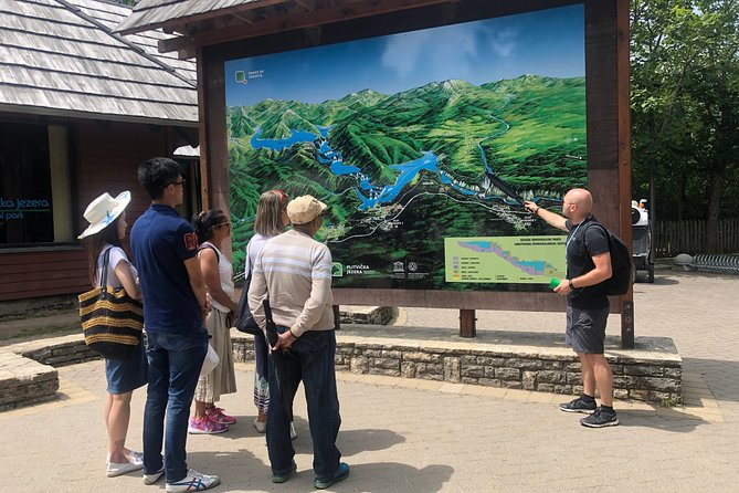 Private experience of Rastoke and Plitvice Lakes from Zagreb - Zagreb to Karlovac: Turning the Drive into Context