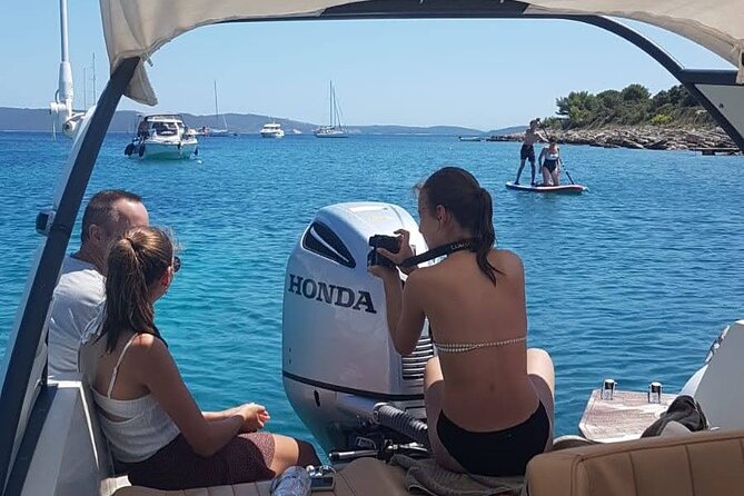 Private Full-Day Boat Tour to Blue Lagoon, Hvar & Pakleni Islands - Snorkeling gear, towels, SUP, and staying comfortable on the ride