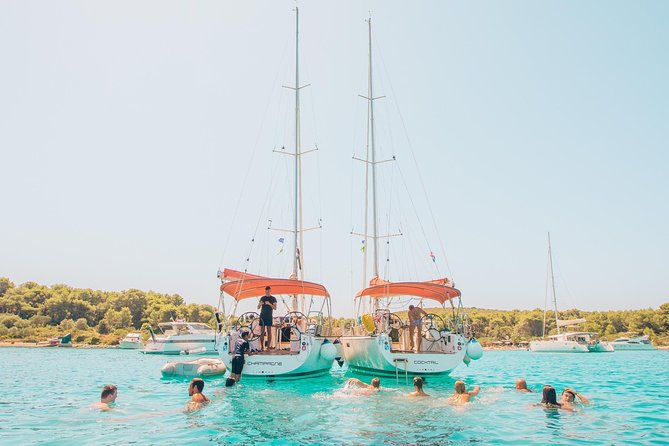 Private - Full day sailing from Hvar to Pakleni islands (up to 8 travellers) - What a private day sail from Hvar really gives you