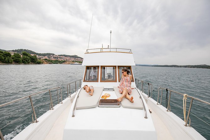 Private Gastro gourmet tour by Dot@ boat - What you actually get: private gastro, English, and a real meal plan