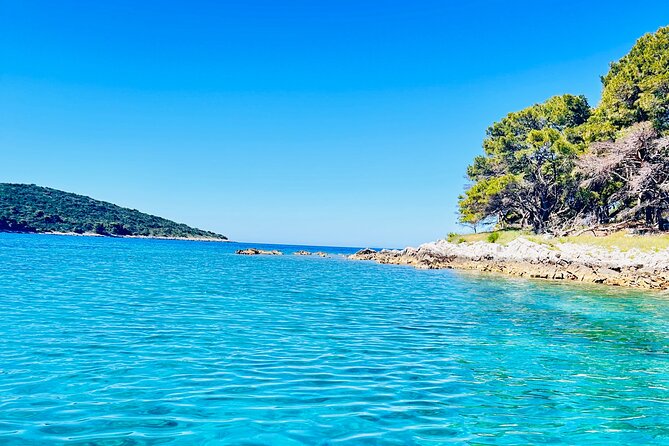 Private Half-Day Boat Tour from Split: Blue Lagoon & 2 Islands - Onboard comfort and the included extras that matter