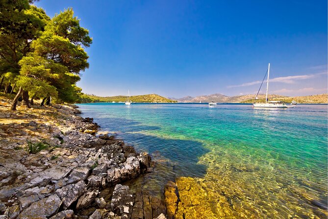 Private Half-Day Boat Tour with Snorkeling and Drinks - Safety and sea conditions: what to expect when weather shifts
