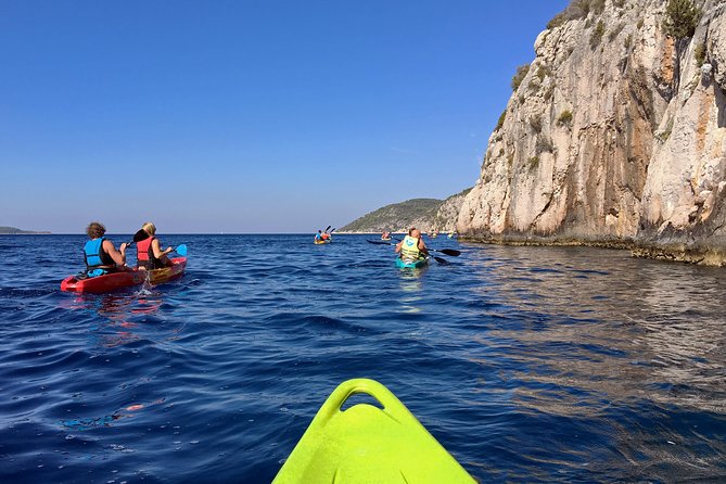 Private Half-Day Kayak Experience in Hvar and Pakleni Islands - Your independence setup: how the “no guide in the water” works