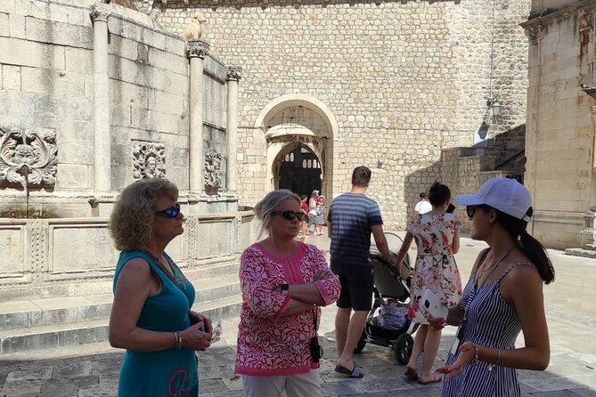 Private History Old Town and City Wall Tour in Dubrovnik - Where You Start and Finish: Amerling Fountain to Stradun