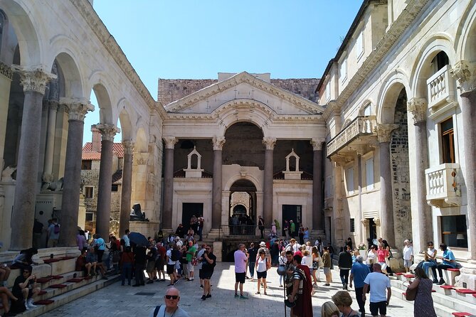 Private History tour - small group - A private 90-minute orientation to Split’s real center