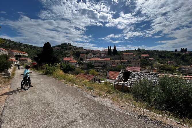 Private Hvar Island Bike Tour and Wine Tasting - Key highlights at a glance