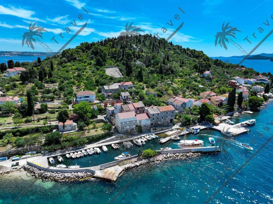 Private Island Hopping Boat tour around Zadar with Drinks - From Foša to open water: the start that sets expectations