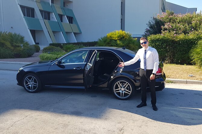 Private Point to Point transfer Dubrovnik - Split with stop in Ston - The Drive to Split: Smooth Highway Time Without the Fuss
