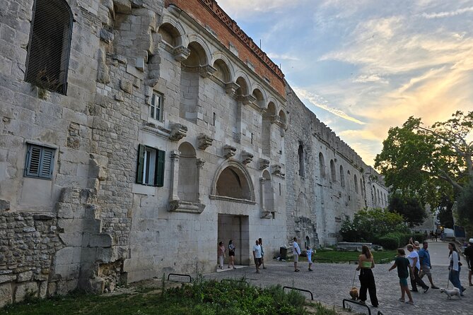Private Roman Split tour: Diocletian Palace with a Professor - Stop 3: The Vestibulum Entrance (10 minutes, free)