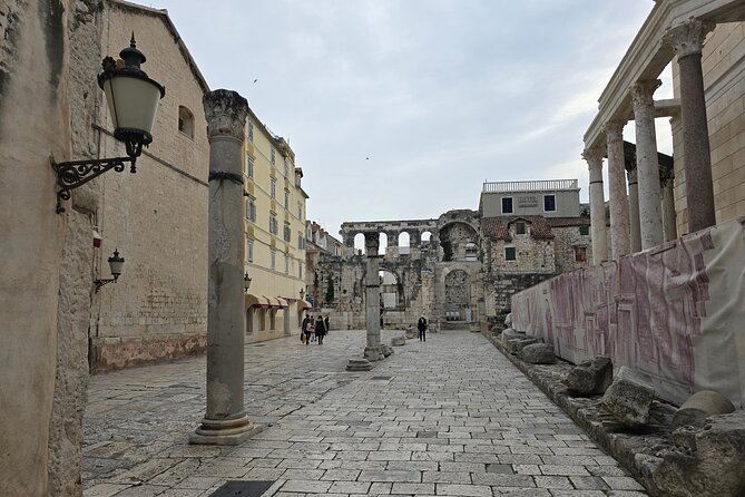 Private Roman Split tour: Diocletian Palace with a Professor - Stop 1: Diocletian’s Substructures Cellars (45 minutes)