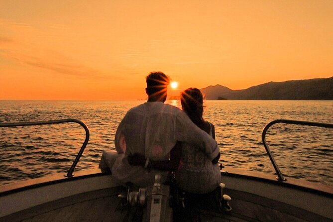 PRIVATE Romantic Sunset Boat Tour Zadar with Local Wine 1,5h - What you’ll notice fast once you’re on the water