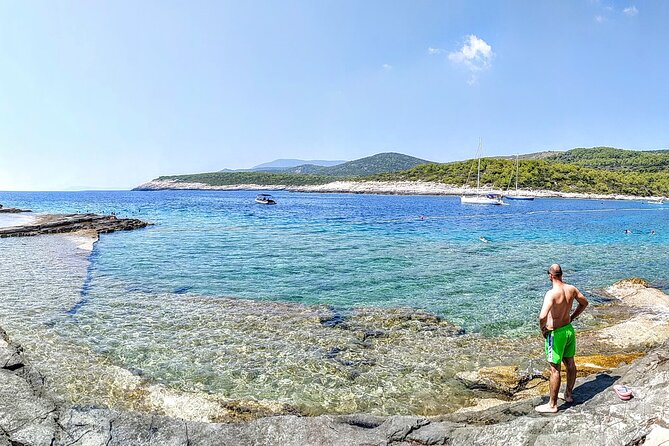 Private Speed Boat Tour to Blue Cave & Pakleni islands - Blue Cave: The Highlight Stop and How to Handle Tickets
