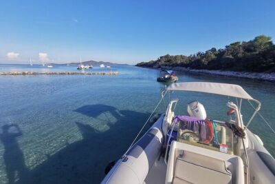 Private Speedboat tour "Hidden Gems of Dugi otok" - Private skipper style: Tome, Blaž, Marin, and what you should look for