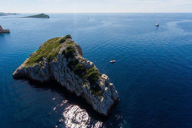 Private Speedboat tour to National Park Kornati Islands - What the day includes (and what costs extra)