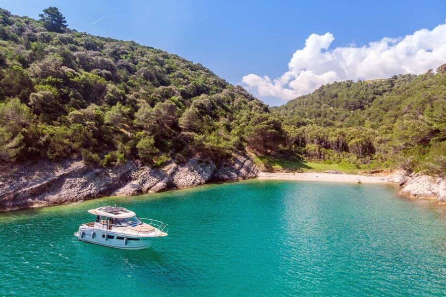 Private speedboat tours Sea Symphony - The Sea Symphony vibe: private speedboat, many coastlines, low hassle
