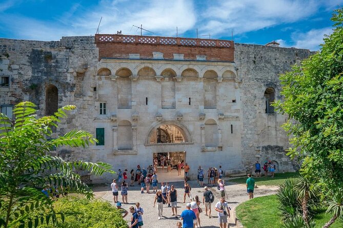 Private Split Tour & Local Bites & Seafood Extravaganza & Pickup - Eastern (Silver) Gate: entering Diocletian’s Palace the smart way